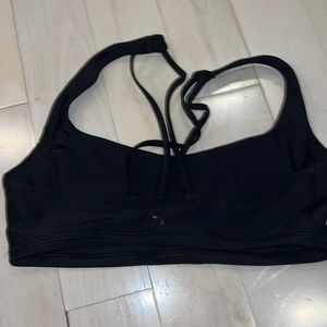 Black lululemon sports bra